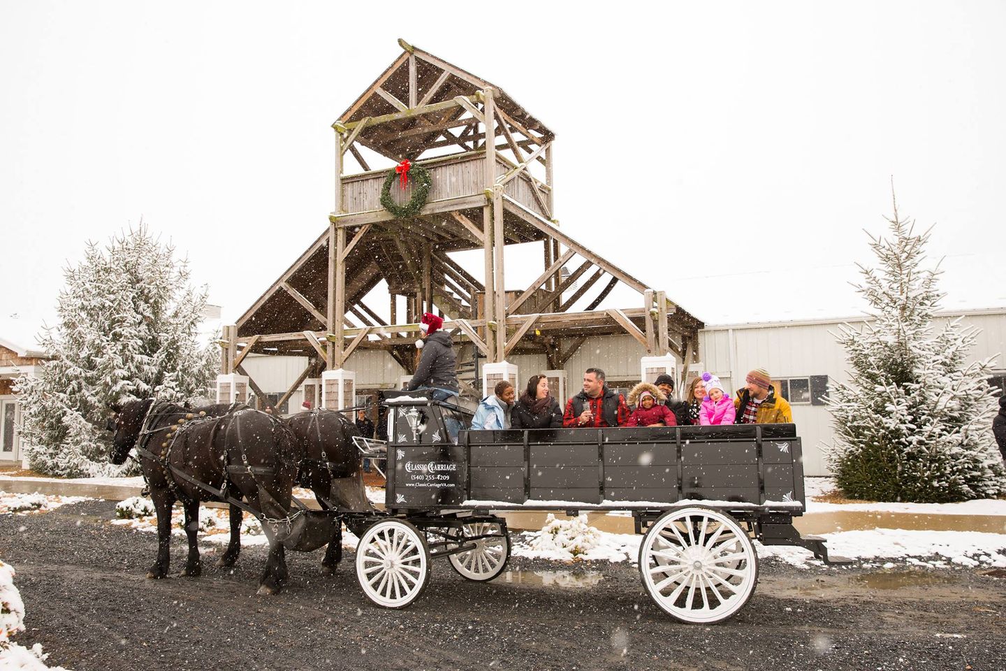 Stable Craft's Old-fashioned Farm Christmas